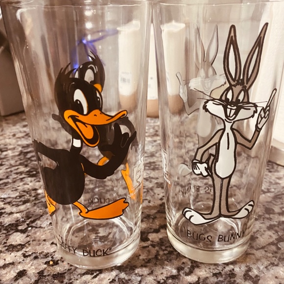 1973 Pepsi Collector Series - Donald Duck, and Donald Duck, and Buzz Bunny - Picture 4 of 4